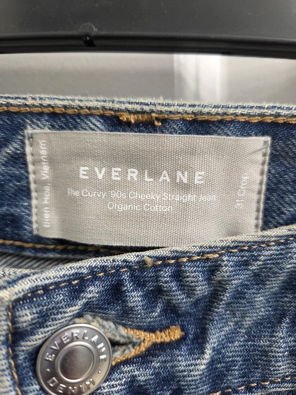 Everlane The Curvy 90s Cheeky Straight Jean